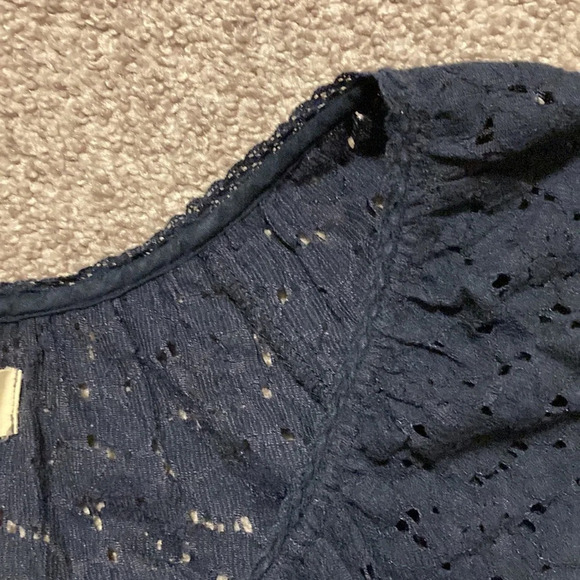 Hollister Navy Lace Cap Sleeve Top M - Picture 14 of 15